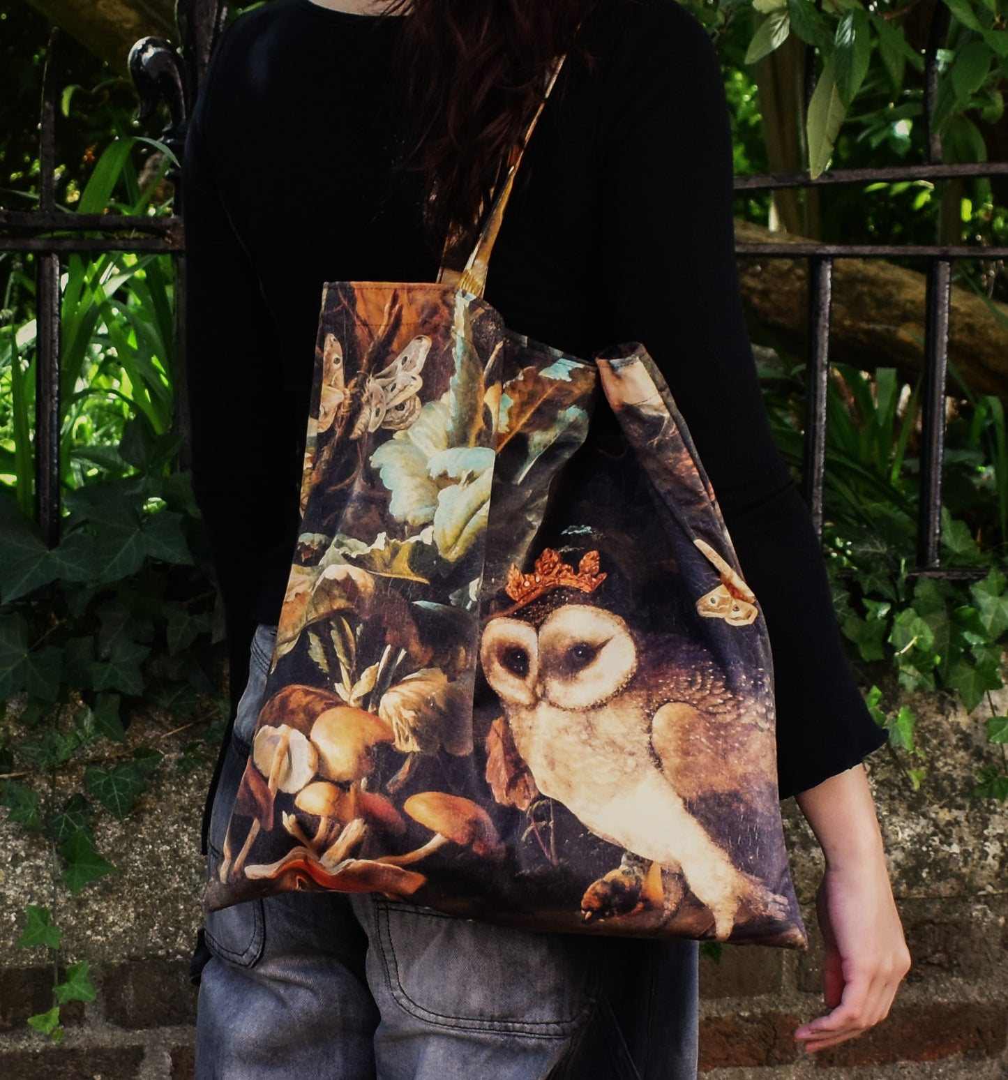 King of the Woods - Velvet Classical Tote