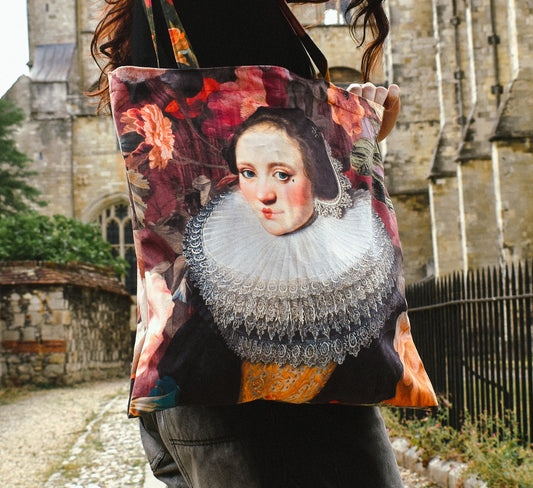 Agnes - Velvet Classical Tote