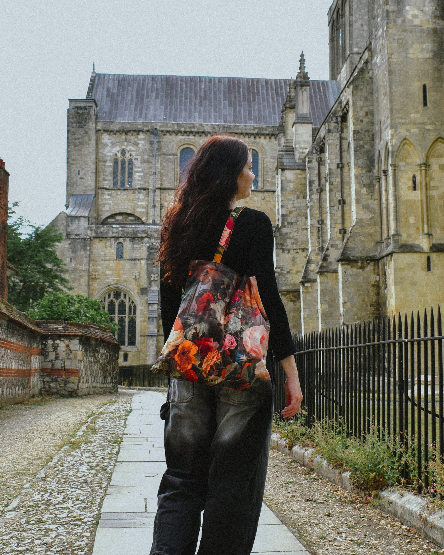 Agnes - Velvet Classical Tote