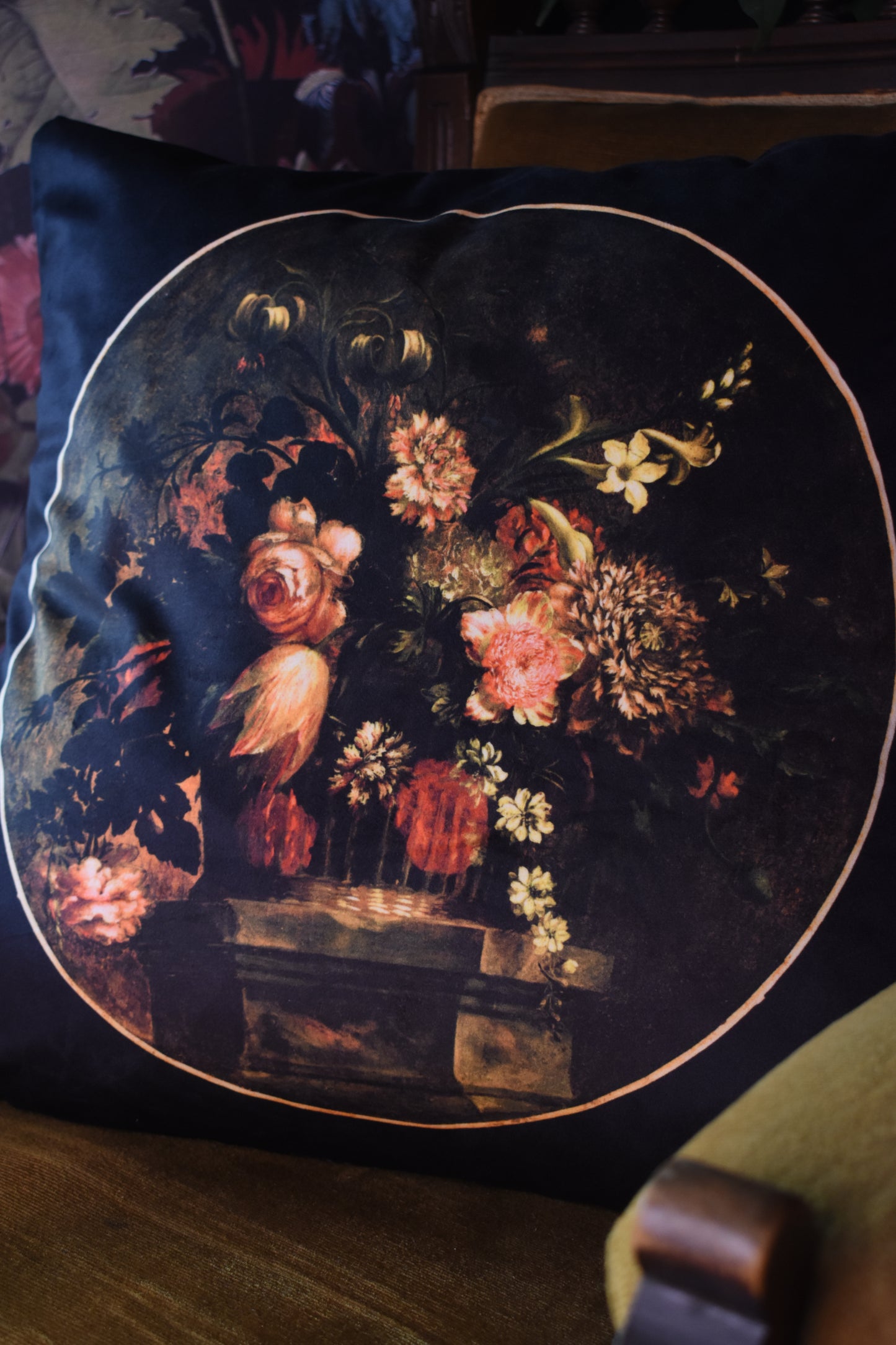 Lone Leopard - Velvet Classical Cushion