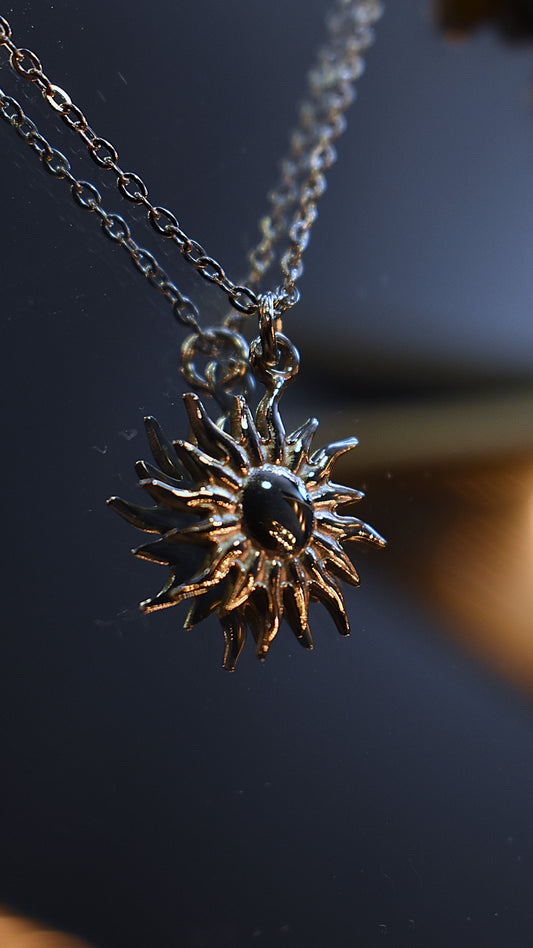 Nocturne Halo Necklace ~ Silver