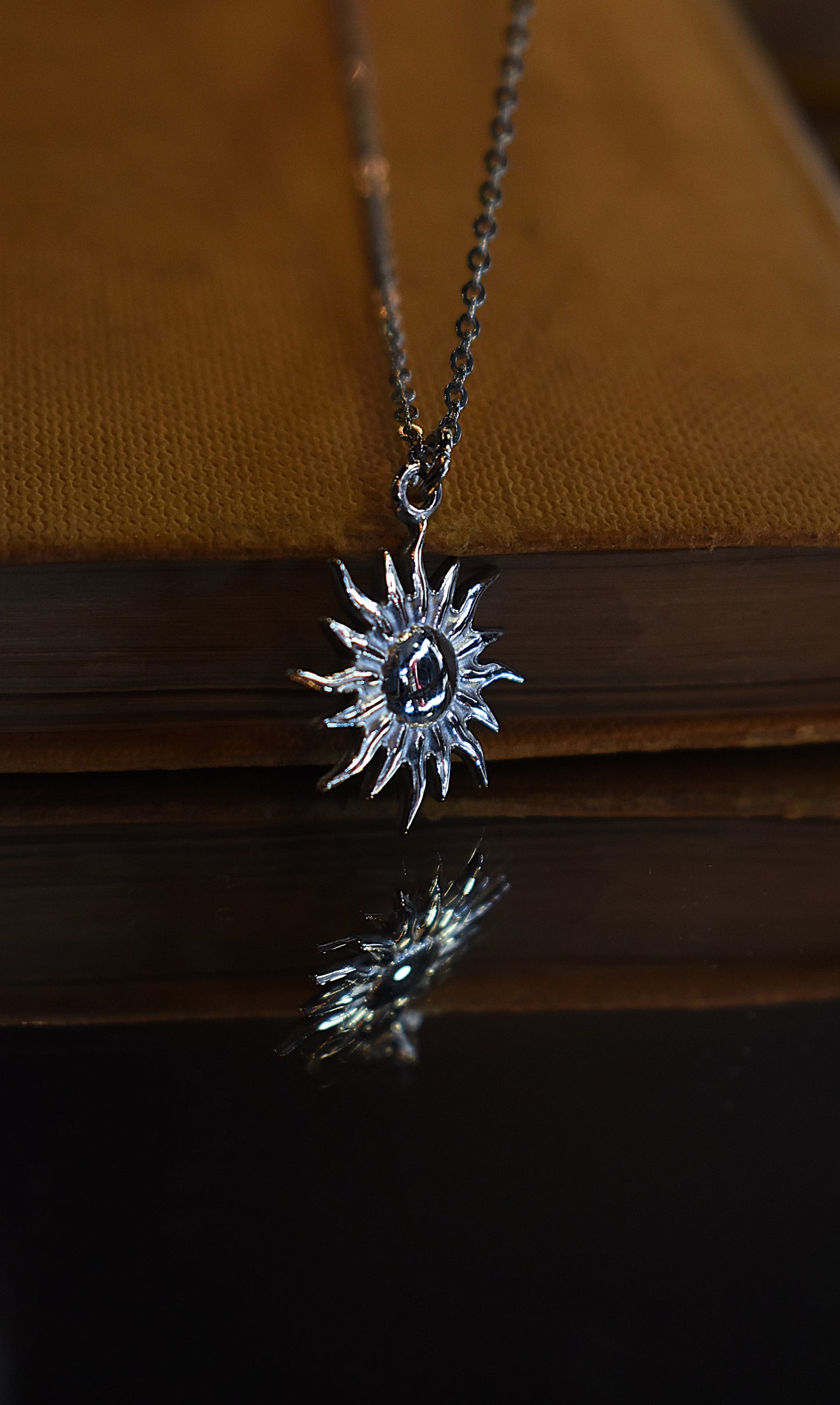 Nocturne Halo Necklace ~ Silver