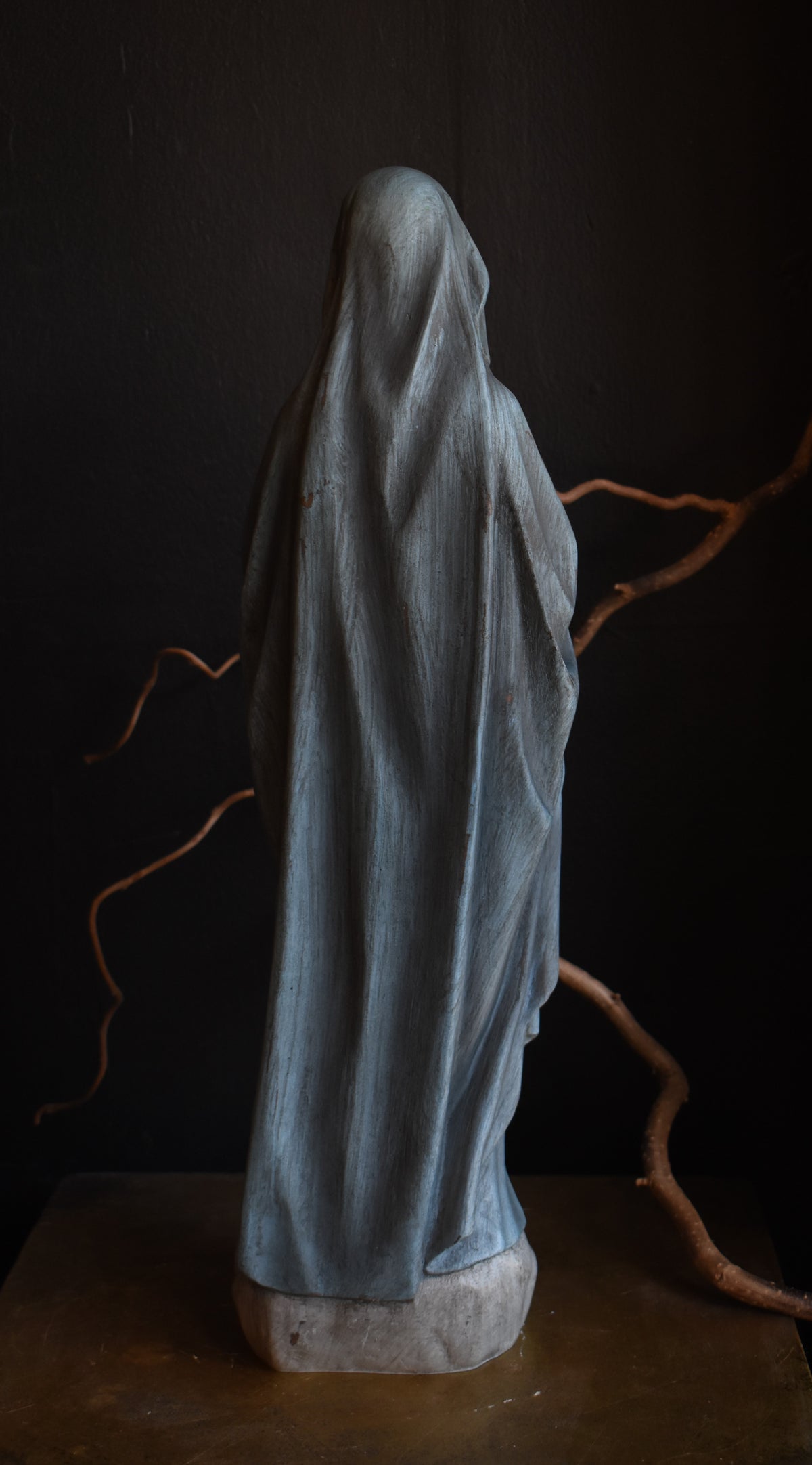 Praying Maria Statue
