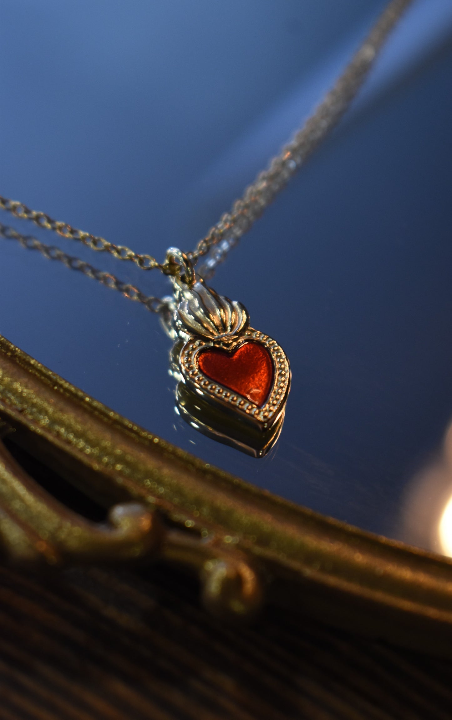 Roselight Heart Necklace ~ Gold